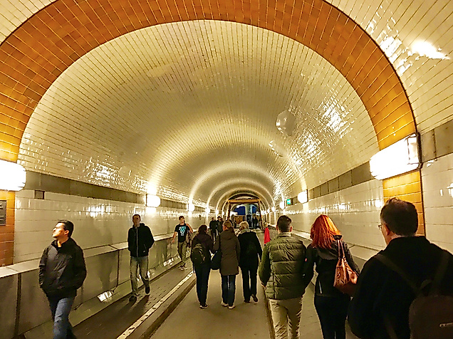 sankt-pauli-elbtunnel-sebastian-weber-rosinenfischer-hamburg
