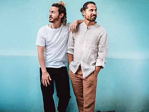 LA-2aschwarzers-quer