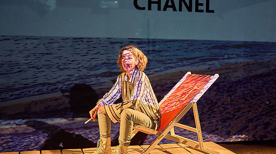 La vie de Coco Chanel
                                - Ernst Konarek