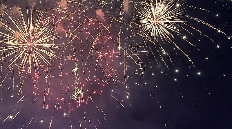 Silvester-Gala-Fahrt 2025 - 5-stündige Fahrt mit Speisen, Getränken und DJ