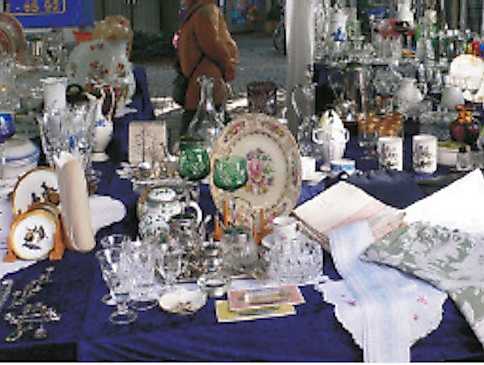 Hallenflohmarkt in der CD-Kaserne