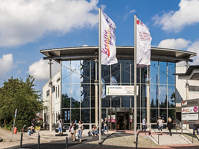 messehalle-hamburg-schnelsen_c-2012-dennis-janeke