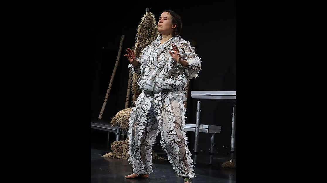 BÄRENLAND-Louis-Bartel-Nicolas-Jähring-web11-slider