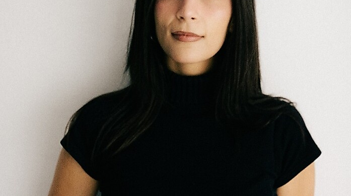 DAS KÖNNEN WIR UNS NICHT LEISTEN – Lesung mit Miriam Davoudvandi