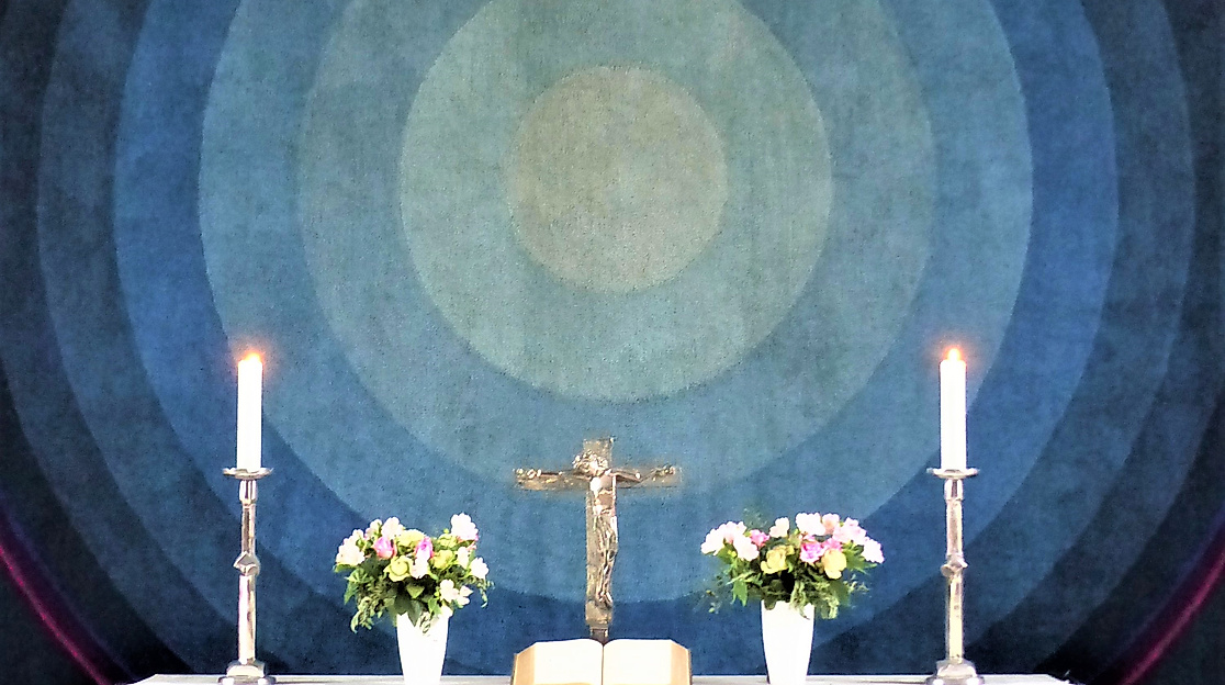 Altar der Vicelinkirche