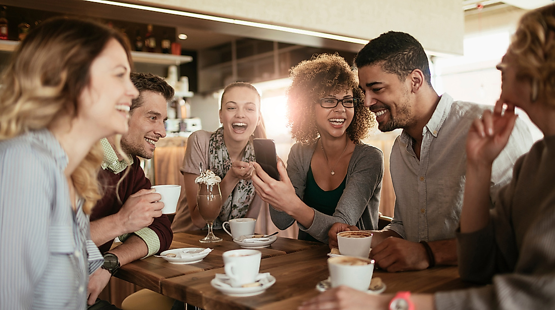 Genuss Abo Hamburg Einlösen in der App Menschen im Restaurant
