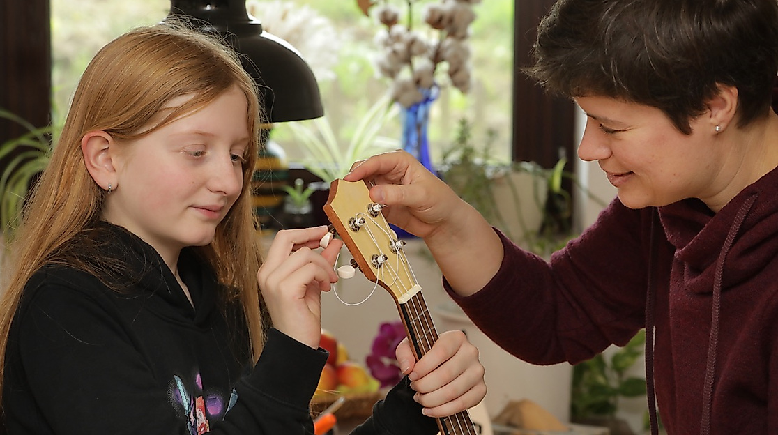 Aufziehen der Saiten