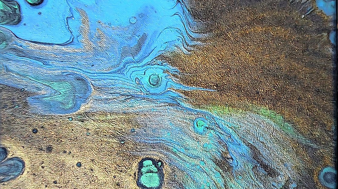 Acryl-Pouring ist eine der vielfältigen Techniken