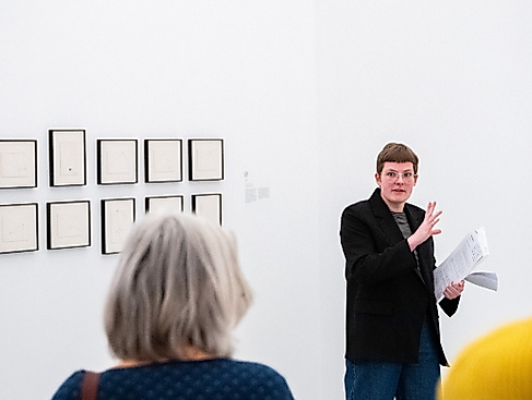 Führung für blinde und sehbehinderte Personen