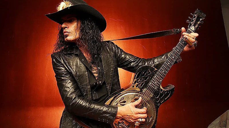 Downtown Live Club: ERIC SARDINAS