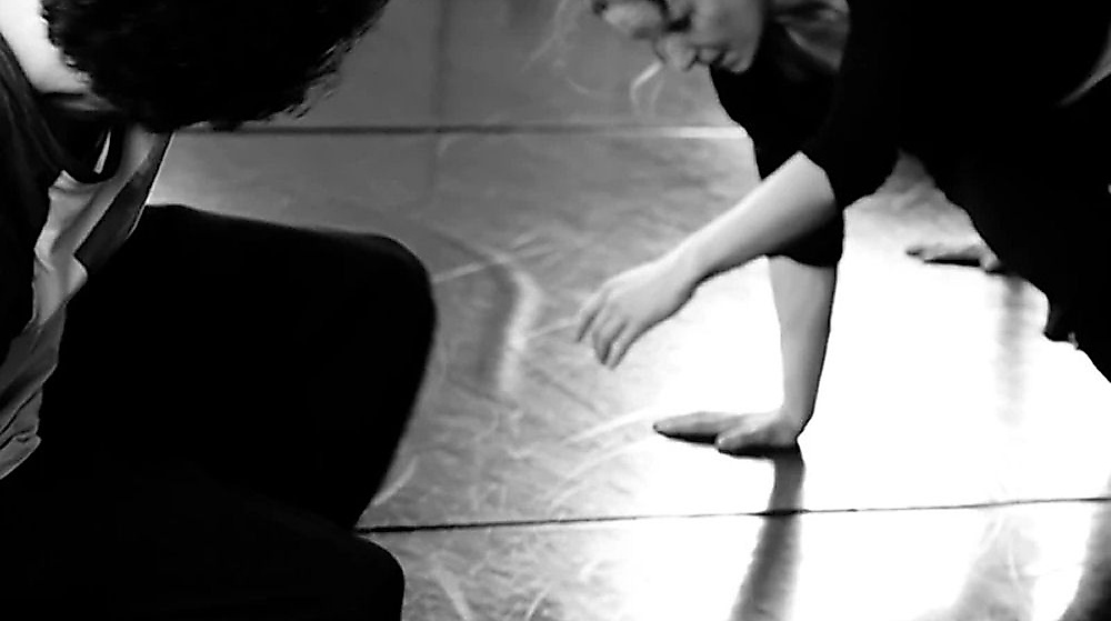 Workshop: Sounding the body, moving the voiceVerbindung von Tanz/Bewegung und Stimmentfaltung - Teil 2 - Kulturhaus Wilster