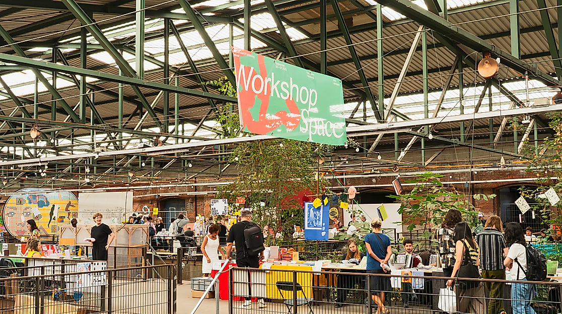 Indiecon Messe in toller Atmosphäre in alter Gleishalle