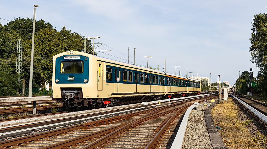 Museumszug 472 062 (Baujahr 1984) in Neugraben