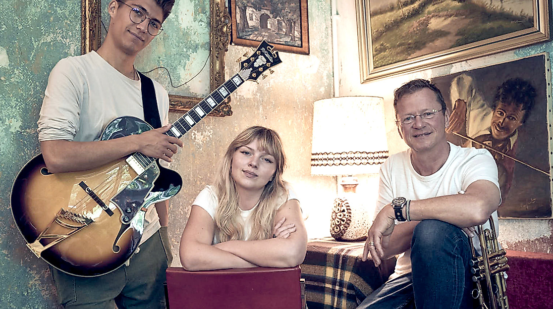 Family Affair 1 (c) Steven Haberland & Firefly KI 1zu1