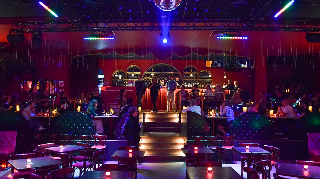 Pulverfass-c-Anna Michelle Schermal-03