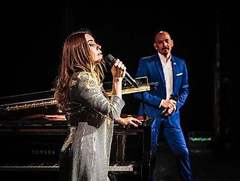 QUEEN Rhapsody - Cinematic Symphony unplugged - mit Natalia Posnova und Michael Auston
