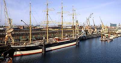 Historisches Segelschiff PEKING im Hafen