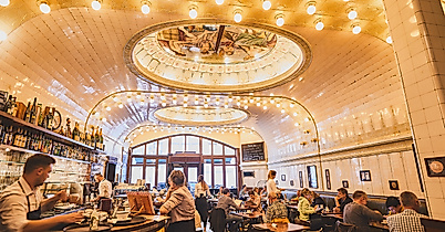 cafe-paris_c-2018-thisisjulia-photography-5