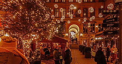 stadthoefe-marche-de-noel-c-frau-elbville-web-1-2500x1500