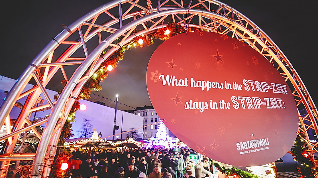 Santa Pauli Stripzelt Eingang