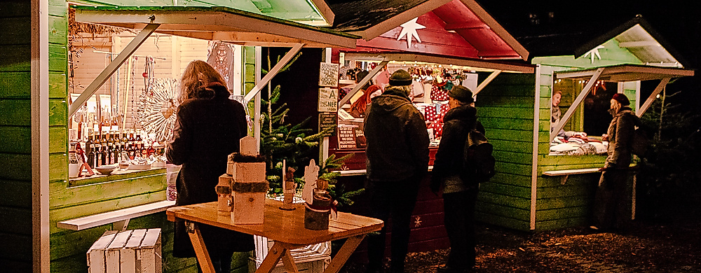 Weihnachtsmarkt Apostelkirche