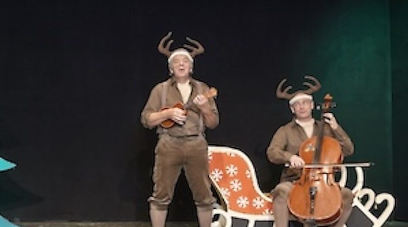 Alle Jahre wieder - Zwei Rentiere singen Weihnachtslieder