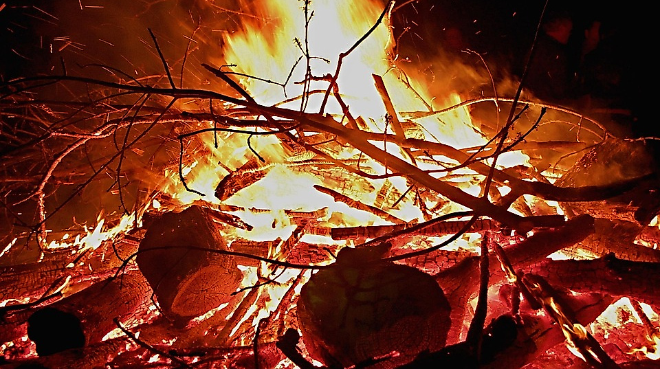 Maifeuer in Reinsbüttel