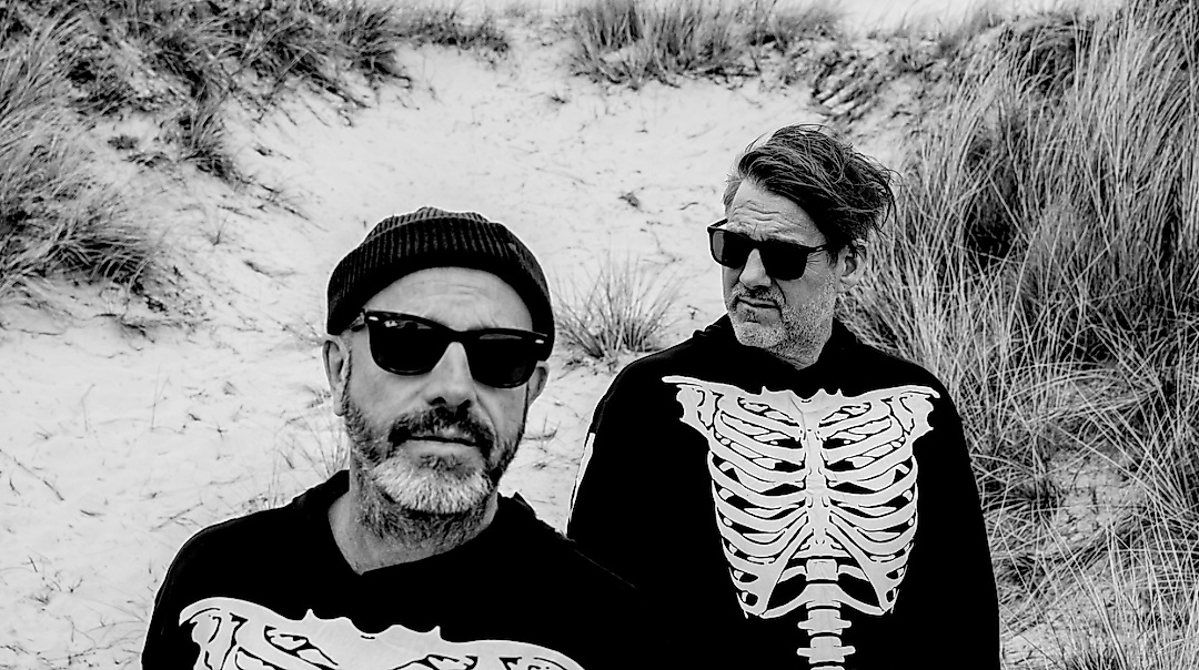 PLEWKA & SCHMEDTJE "Between The Lights"