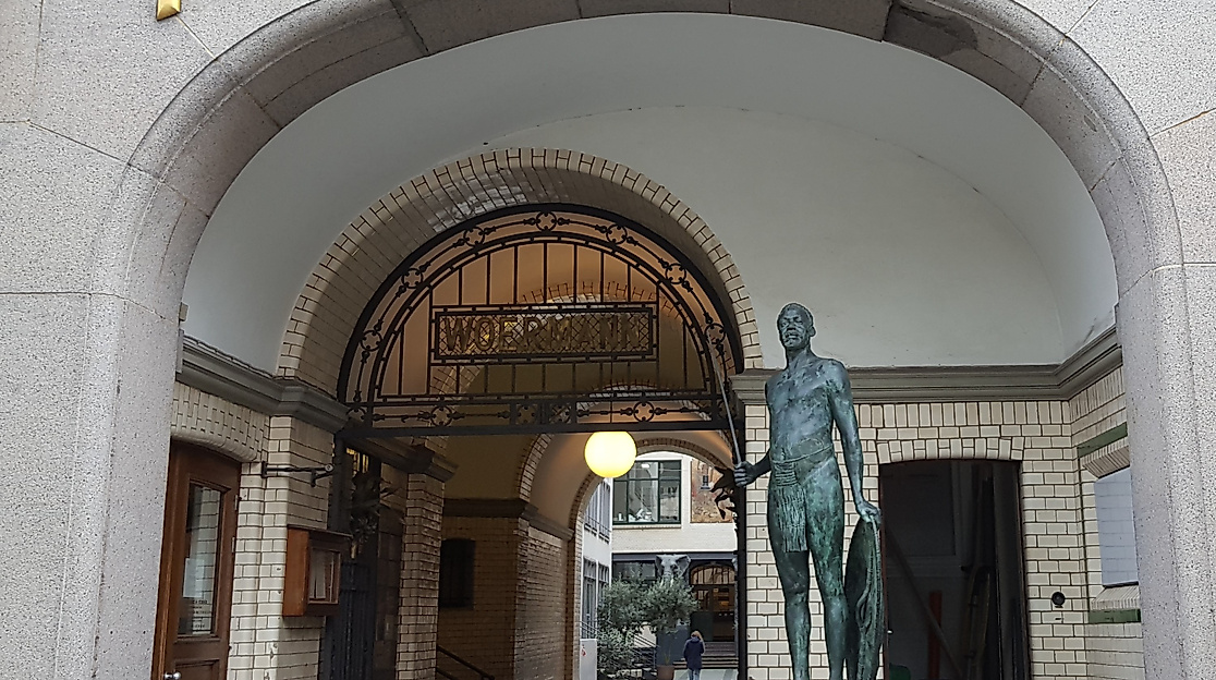 afrikahaus-eingang_ssachse006