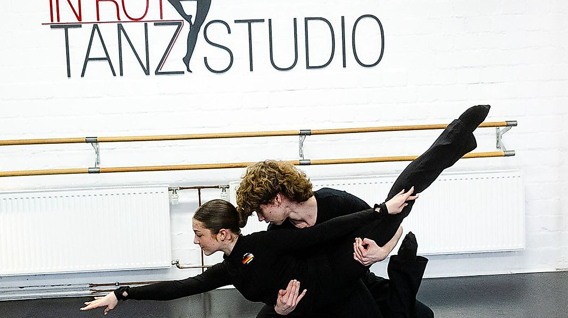 Tanz-Ensemble InRot aus Wandsbek