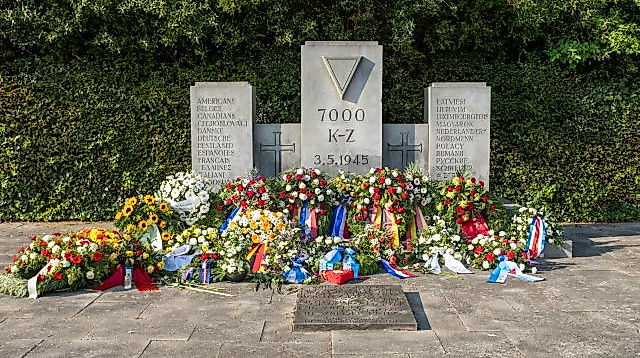 Cap-Arcona-Ehrenfriedhof