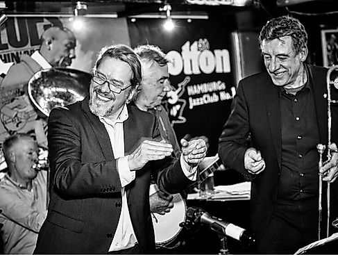 Jazzcafé mit Live-Musik: Jazz Lips