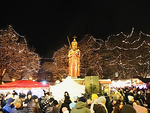 Wedeler Weihnachtsmarkt am Roland