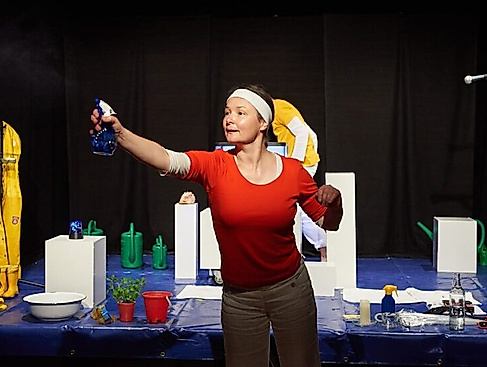 Wasser – ein philosophisches Geplätscher (1. Harburger Theatertreffen 2026 – junges Publikum)