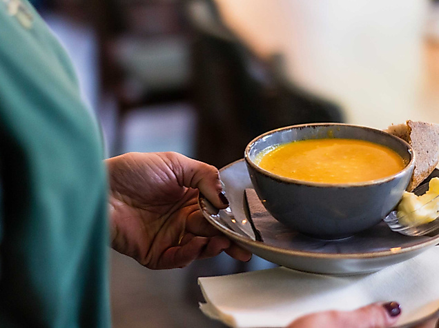 deich-jungs-gastronomie-c-unsplash-louis-hansel