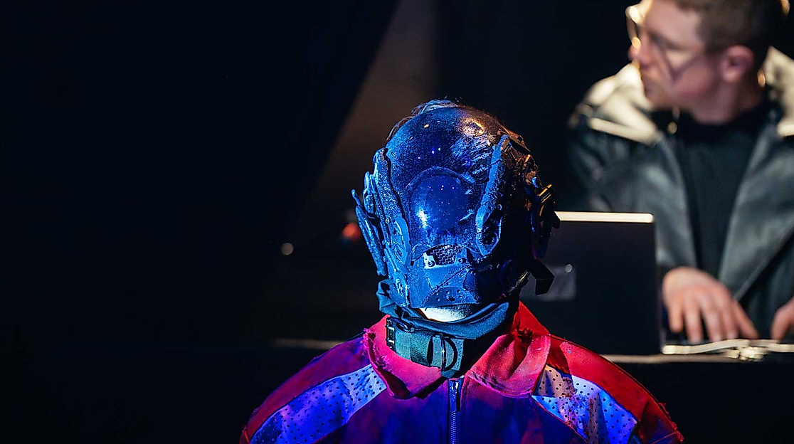 things_falling_07_c_simon_wachter