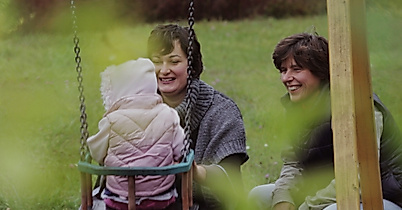 her-mothers_c-syndicadofs