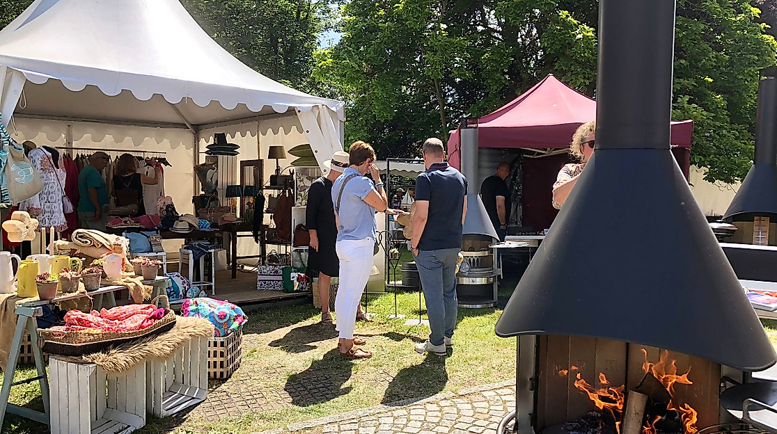 Pagode hinter dem Schloss