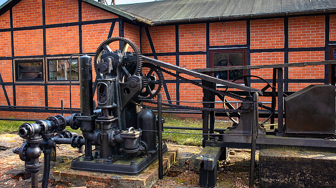 Außengelände des Deutschen Erdölmuseums