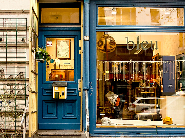 bleu_front_c-2018_tschreiber