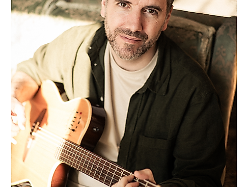 ANTOINE VILLOUTREIX (FR) F+K PRESENTS (CHANSON, FOLK POP)