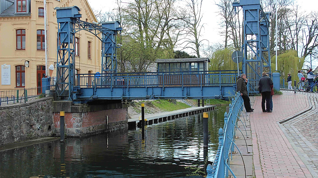 Hubbrücke Plau