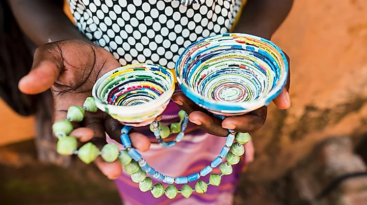 Traditionelle Handwerkskunst aus Uganda