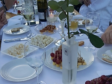 Dinner in Weiß in Bremervörde