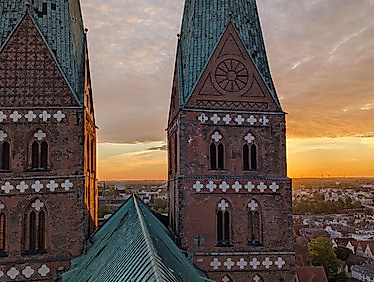 360 Lübeck - Turm- und Gewölbeführung in der Abendstimmung