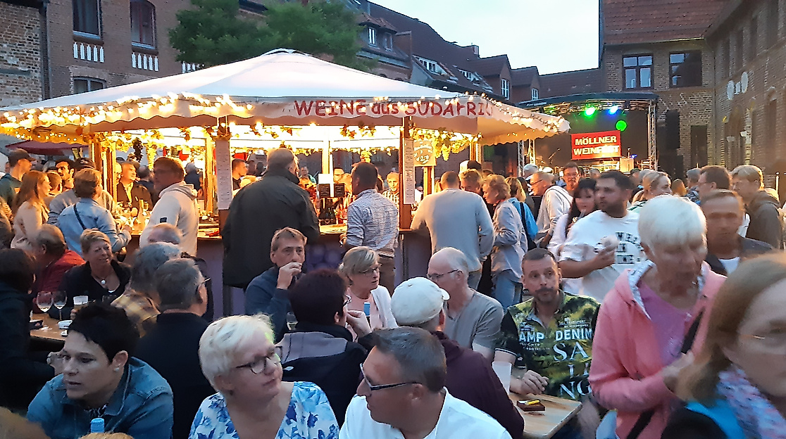 28. Möllner Weinfest