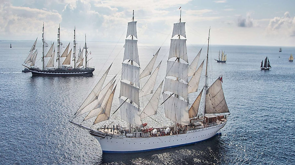 Statsraad Lehmkuhl und Kruzenshtern im Hintergrund