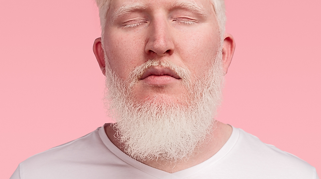 Retreat. Mann in Meditation