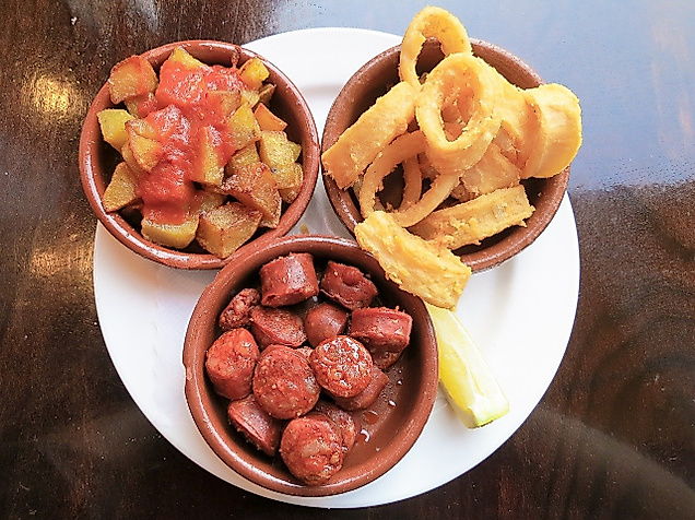 tapas-703902_c-bild-von-richard-eisenmenger-auf-pixabay