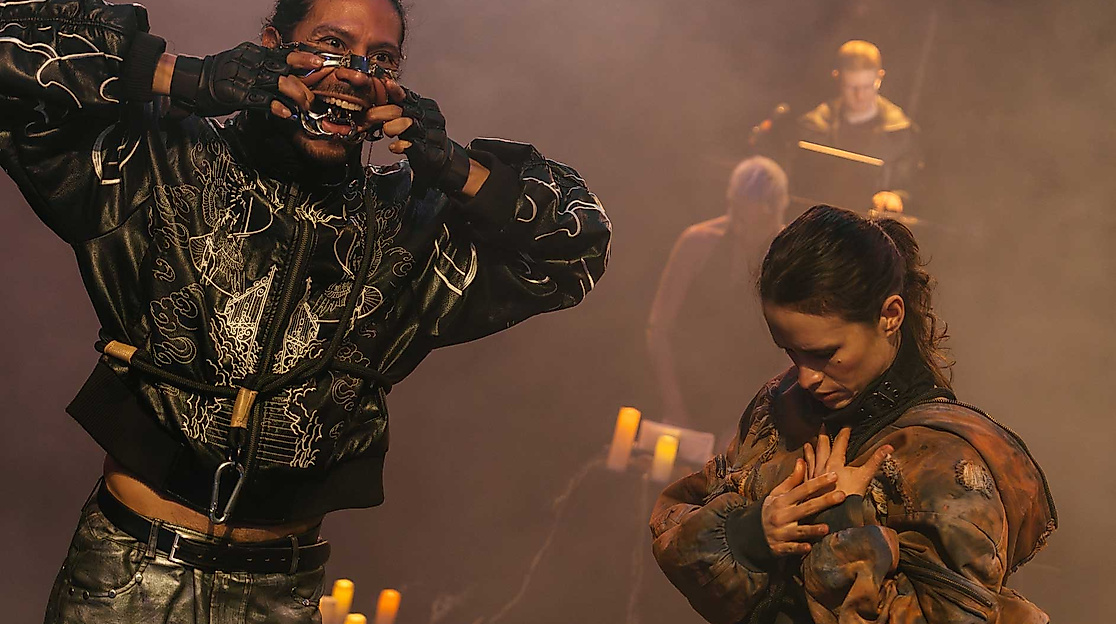 things_falling_46_c_simon_wachter